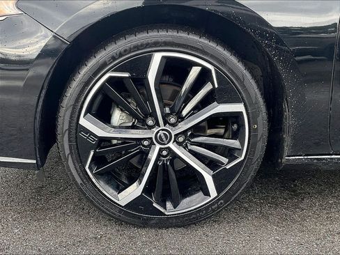 Used 2024 Nissan Altima 2.5 SR w/ SR Premium Package FWD image 22