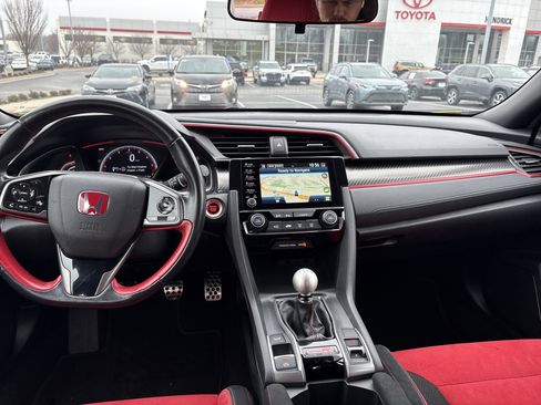 Used 2021 Honda Civic Type R Limited image 11