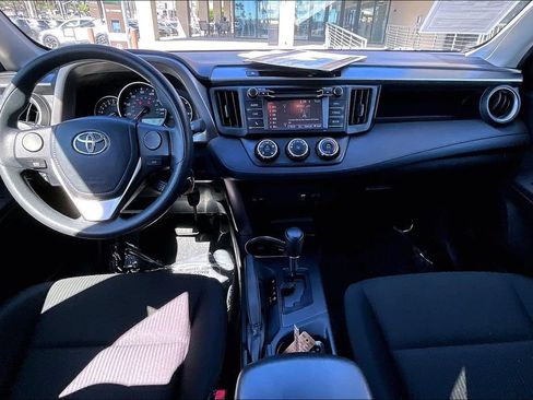 Used 2016 Toyota RAV4 LE FWD image 12