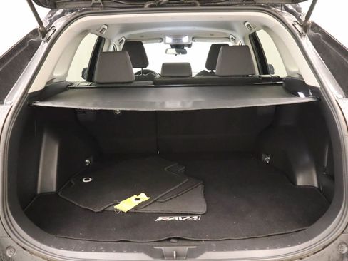 Used 2024 Toyota RAV4 XLE w/ Weather Package AWD/4WD image 18