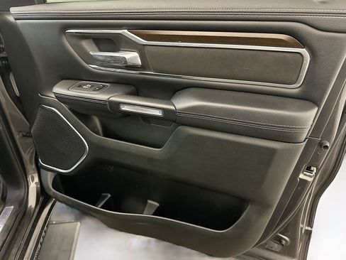 Used 2021 RAM 1500 Laramie image 33