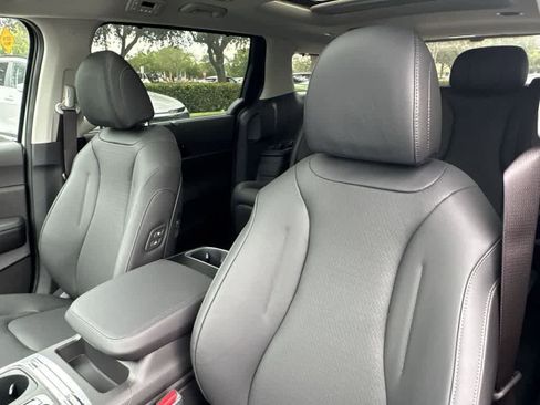 New 2026 Kia Carnival SX Prestige FWD image 14