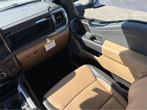 New 2025 Ford F350 Lariat w/ Lariat Ultimate Package image 14