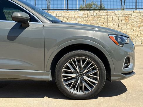 Used 2021 Audi Q3 2.0T Premium w/ Convenience Package image 5