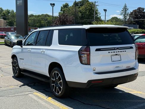 Used 2024 Chevrolet Suburban RST w/ Luxury Package AWD/4WD image 3