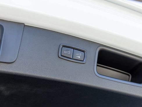 Certified 2026 Porsche Macan AWD/4WD image 55