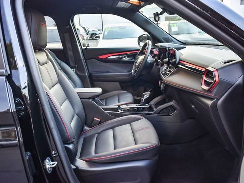 Used 2024 Chevrolet TrailBlazer RS w/ Driver Confidence Package image 14