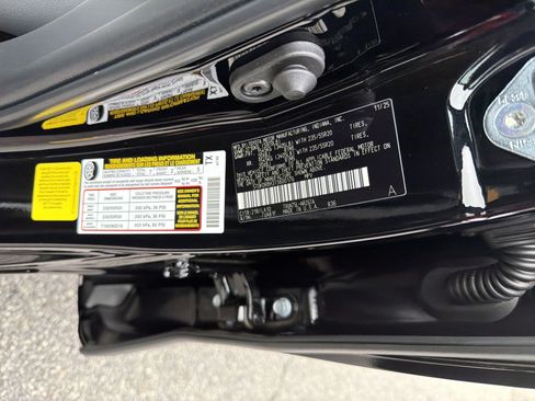 New 2026 Toyota Highlander Platinum image 31