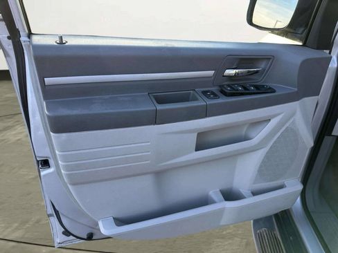 Used 2009 Dodge Grand Caravan SE w/ Climate Group FWD image 10