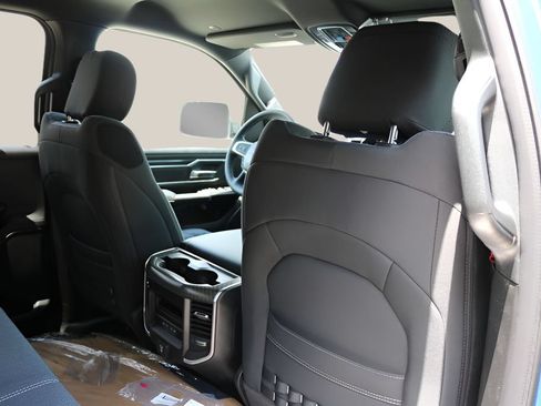New 2026 RAM 1500 4x4 Crew Cab image 19