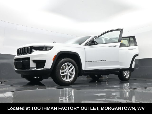 Used 2023 Jeep Grand Cherokee L Laredo AWD/4WD image 32