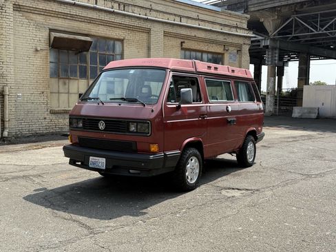 Used 1988 Volkswagen Vanagon GL image 2