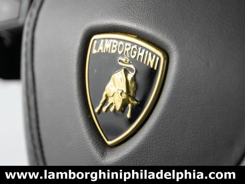 Used 2024 Lamborghini Revuelto image 28
