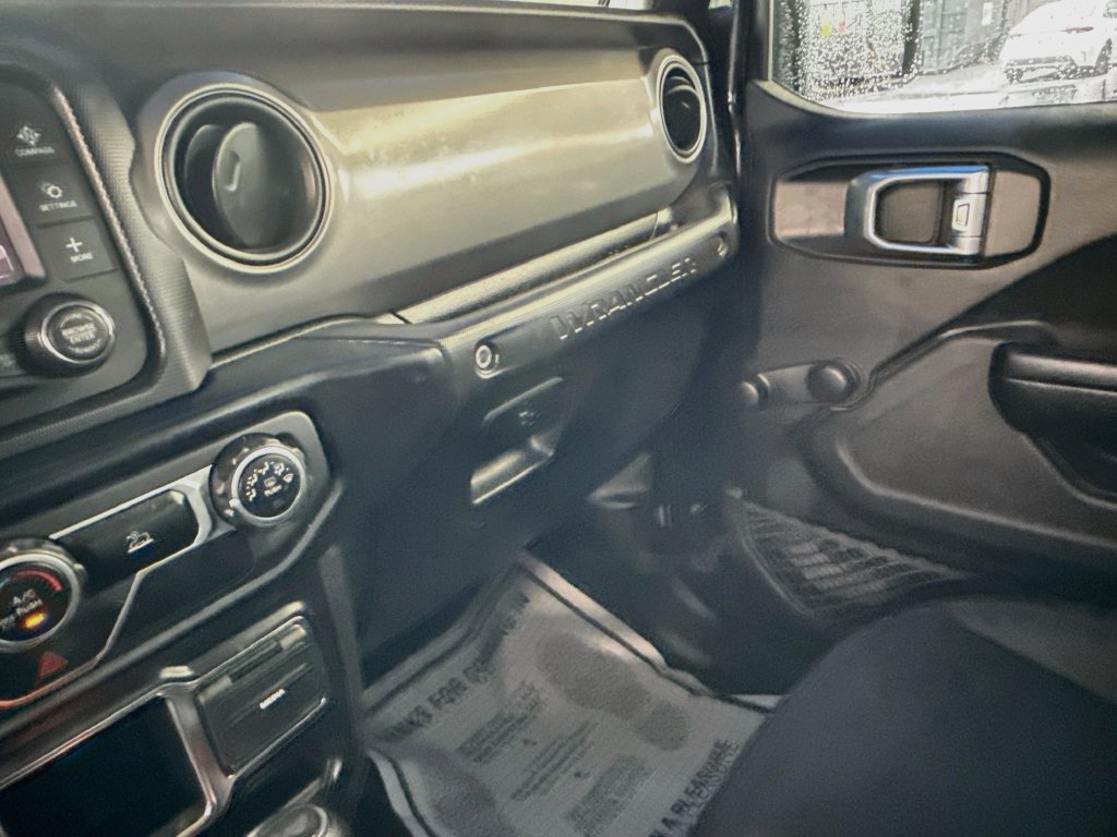 Certified 2021 Jeep Wrangler Unlimited Sport AWD/4WD image 18
