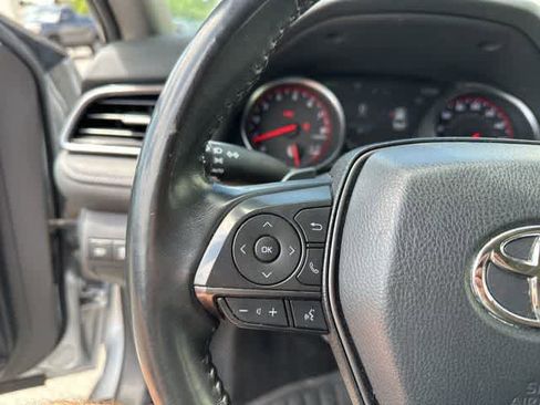 Used 2023 Toyota Camry XSE image 11