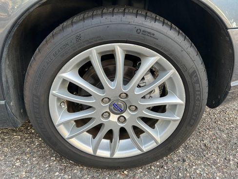 Used 2011 Volvo S40 T5 w/ Preferred Pkg FWD image 38