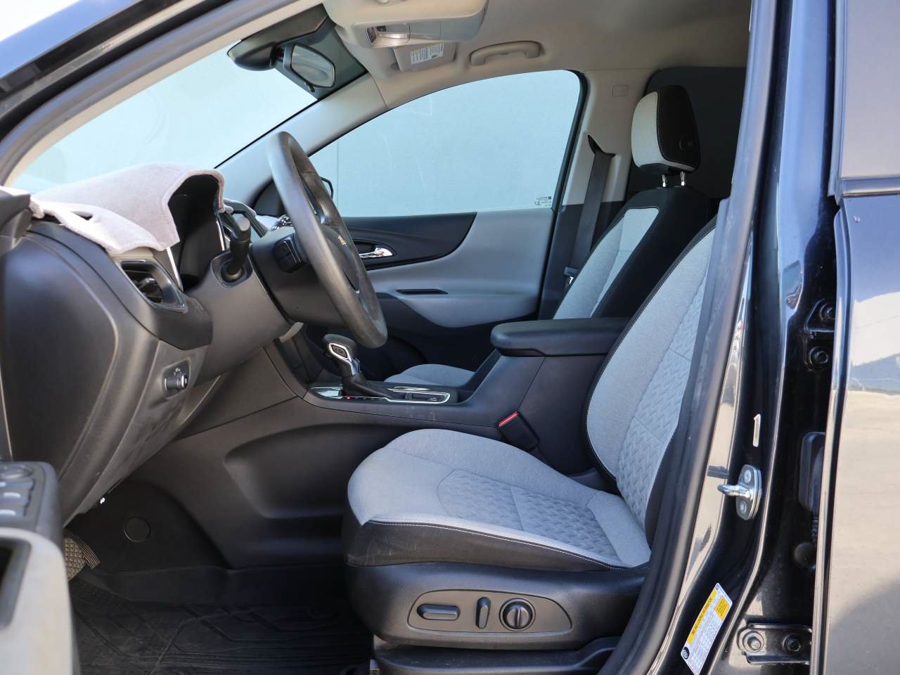 Used 2022 Chevrolet Equinox LS w/ LS Convenience Package FWD image 8