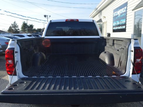 Used 2015 Chevrolet Silverado 1500 W/T w/ Trailering Package image 9