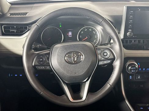 Used 2019 Toyota RAV4 XLE w/ Convenience Package image 13