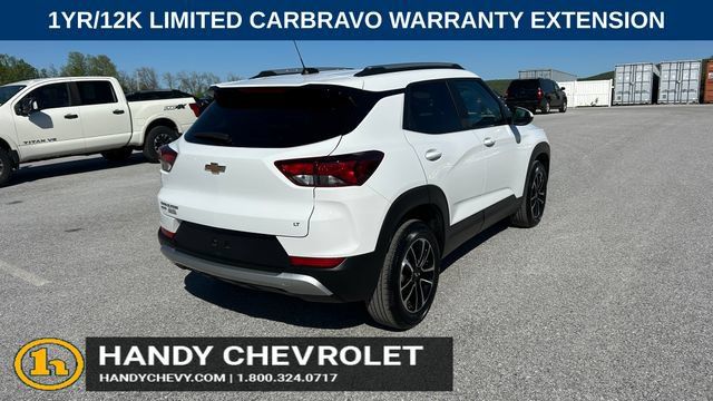 Used 2025 Chevrolet TrailBlazer LT AWD/4WD image 3