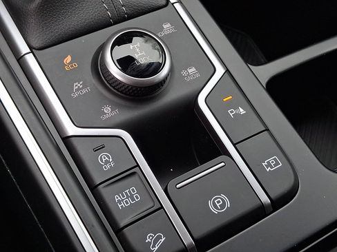 Used 2025 Kia Sorento EX w/ Panoramic Sunroof Package image 27