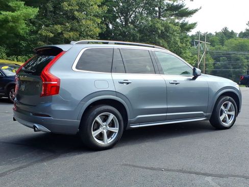 Used 2019 Volvo XC90 T5 Momentum w/ Multimedia Package AWD/4WD image 4