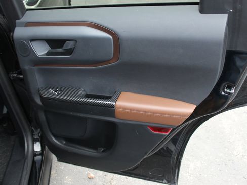 Used 2023 Ford Bronco Sport Outer Banks w/ Tech Package image 14