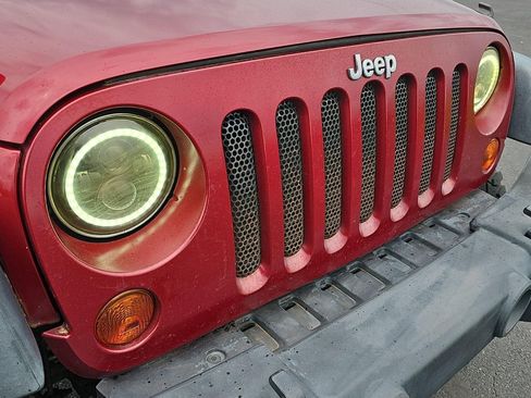 Used 2011 Jeep Wrangler Unlimited Sport w/ Mopar Chrome Edition Group AWD/4WD image 23
