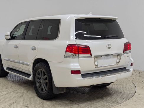 Used 2013 Lexus LX 570 4WD image 3