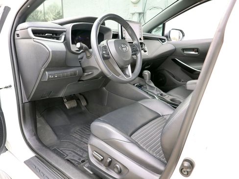 Used 2020 Toyota Corolla XSE image 35