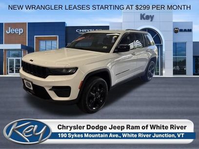 Used 2023 Jeep Grand Cherokee Altitude