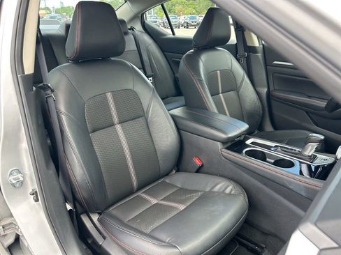 Certified 2025 Nissan Altima 2.5 SR FWD image 44