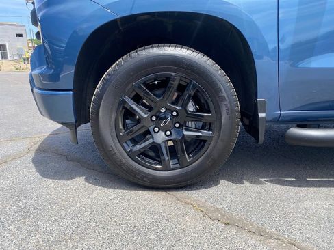 Used 2024 Chevrolet Silverado 1500 Custom AWD/4WD image 26