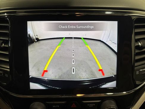 Used 2021 Jeep Grand Cherokee Summit AWD/4WD image 10