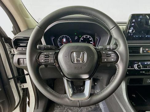 New 2025 Honda Pilot EX-L image 11