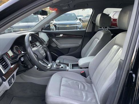 Used 2019 Audi Q5 2.0T Premium image 13