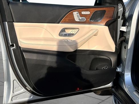 Certified 2025 Mercedes-Benz GLE 350 4MATIC image 22