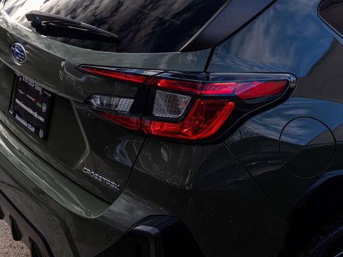 Used 2025 Subaru Crosstrek 2.5i Limited w/ Crosstrek Mirror Package image 39