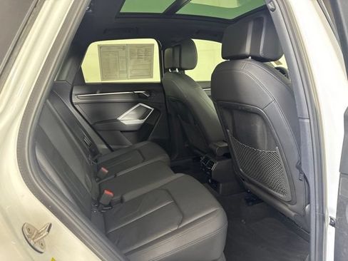 Used 2023 Audi Q3 2.0T Premium AWD/4WD image 5