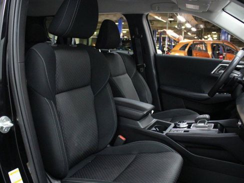 Used 2024 Mitsubishi Outlander ES image 26