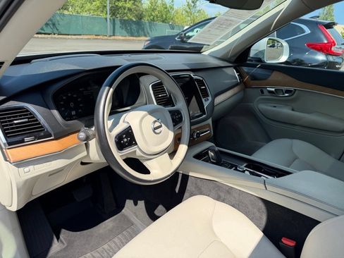 Used 2021 Volvo XC90 T8 Inscription Expression w/ Advanced Package AWD/4WD image 16