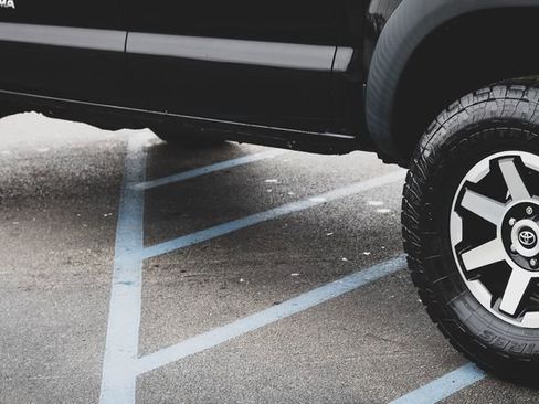 Used 2011 Toyota Tacoma 4x4 Double Cab image 7
