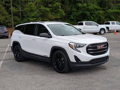 Used 2021 GMC Terrain SLT w/ Elevation Edition FWD image 11