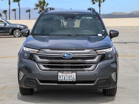 Used 2025 Subaru Forester Premium w/ Convenience Package #1 AWD/4WD image 2