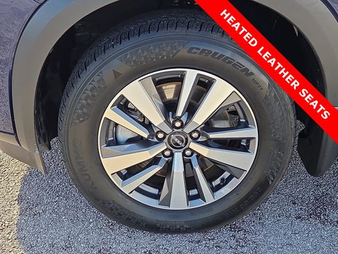 Used 2024 Nissan Pathfinder SL image 7