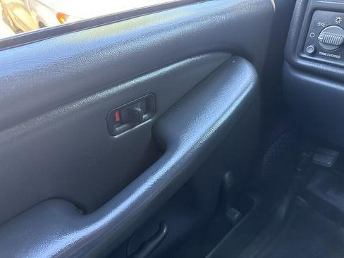 Used 2000 Chevrolet Silverado 1500 4x4 Extended Cab image 37
