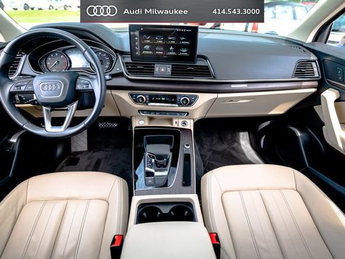Used 2023 Audi Q5 2.0T Premium w/ Convenience Package AWD/4WD image 14