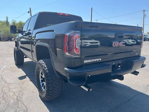 Used 2018 GMC Sierra 1500 SLT AWD/4WD image 7