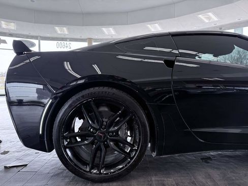 Used 2019 Chevrolet Corvette Stingray Coupe w/ Carbon Flash Badge Package image 10