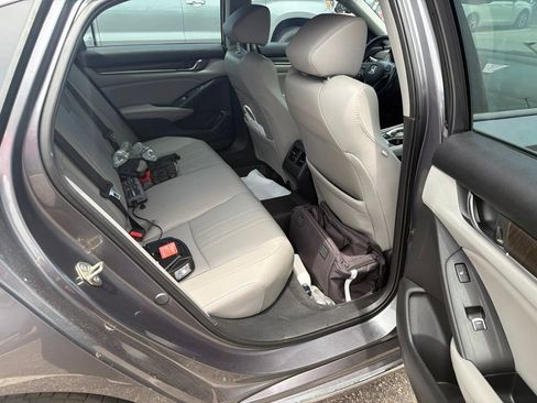 Used 2020 Honda Accord Touring image 34